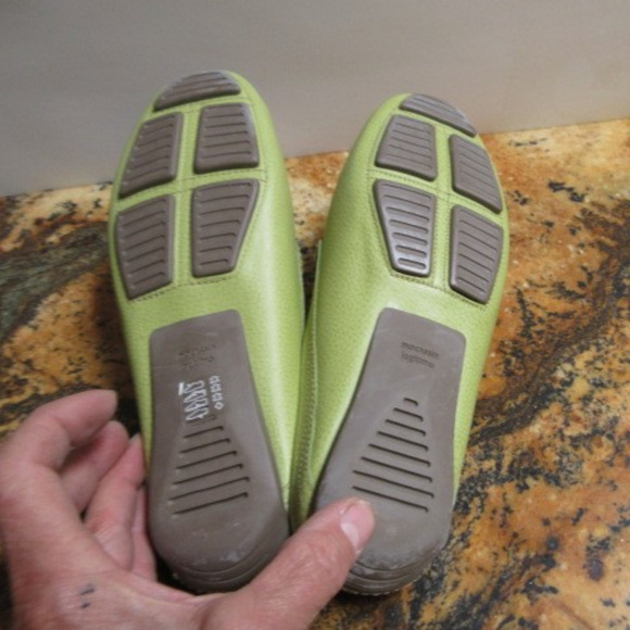 PRAGUE LIME SLIP ON LOW HEEL LEATHER SHOES… - Picture 4 of 7